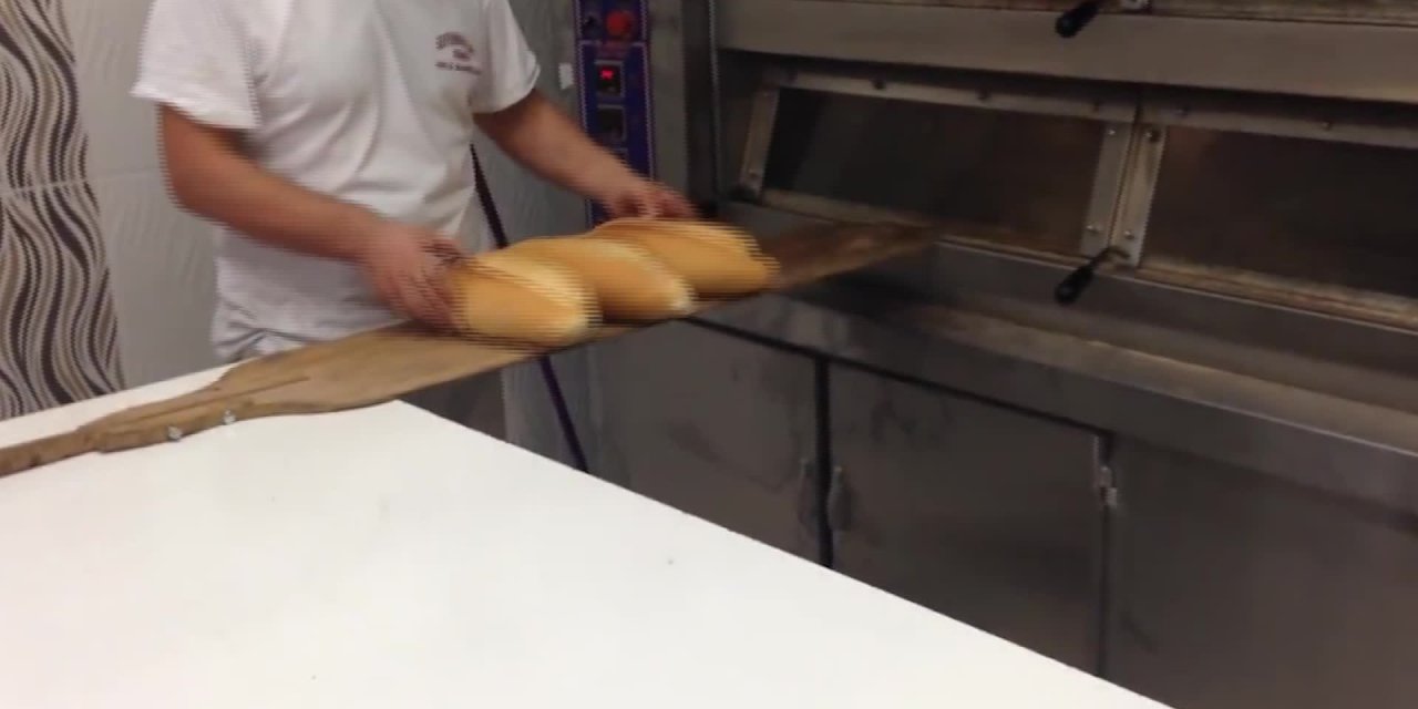 DENİZLİ'DE EKMEĞE ZAM: 230 GRAM EKMEK 2,5 TL
