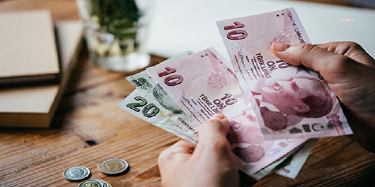 MERKEZ BANKASI, FAİZİ 100 BAZ PUAN İNDİRDİ