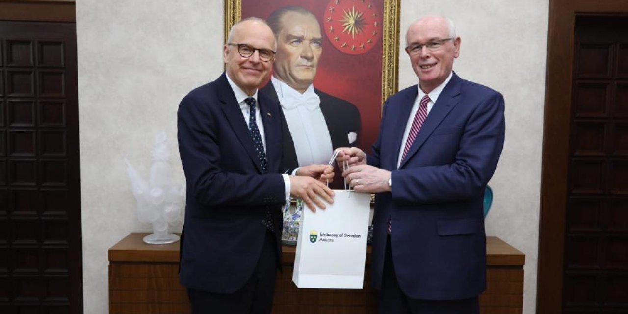 İSVEÇ BÜYÜKELÇİSİ HERRSTRÖM, ODUNPAZARI BELEDİYESİ'Nİ ZİYARET ETTİ