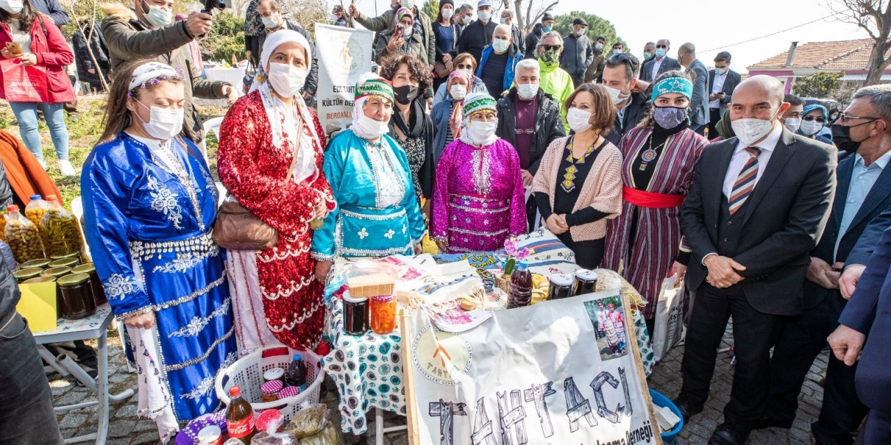 İZMİR BÜYÜKŞEHİR BELEDİYESİ’NDEN BERGAMA’YA ÜCRETSİZ GEZİ