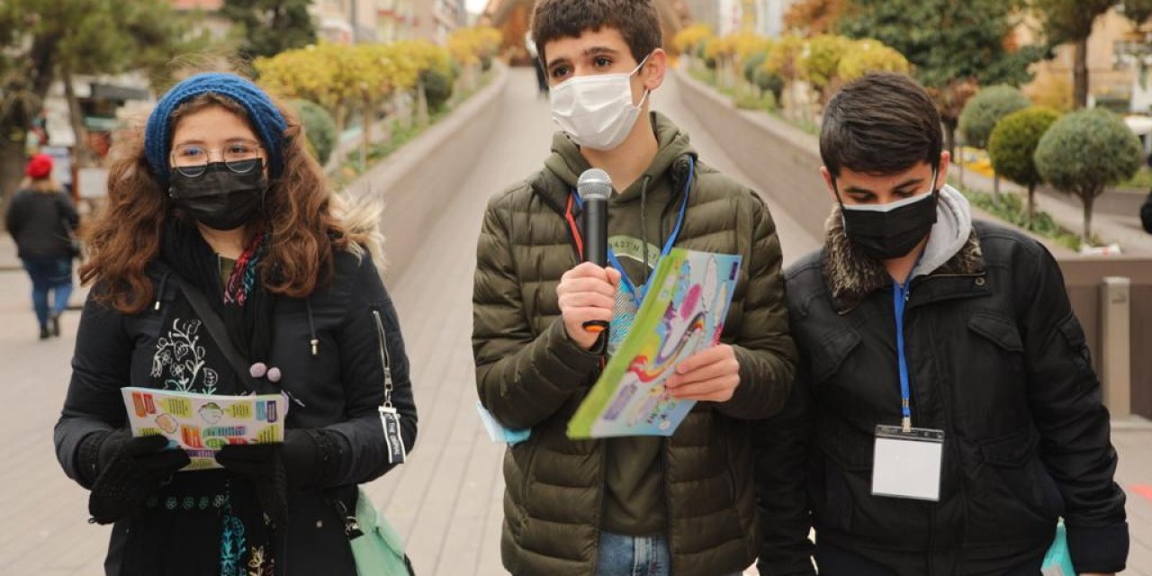 ODUNPAZARI'NDA ÇOCUKLARA ÇOCUK HAKLARI ANLATILDI