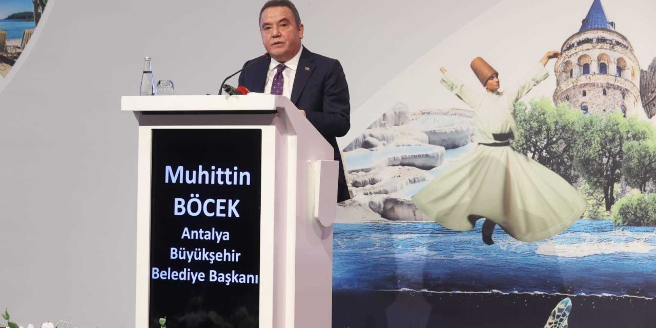 MUHİTTİN BÖCEK: "TURİZMİ GÜÇLENDİRMEK İÇİN VAR GÜCÜMÜZLE ÇALIŞIYORUZ"