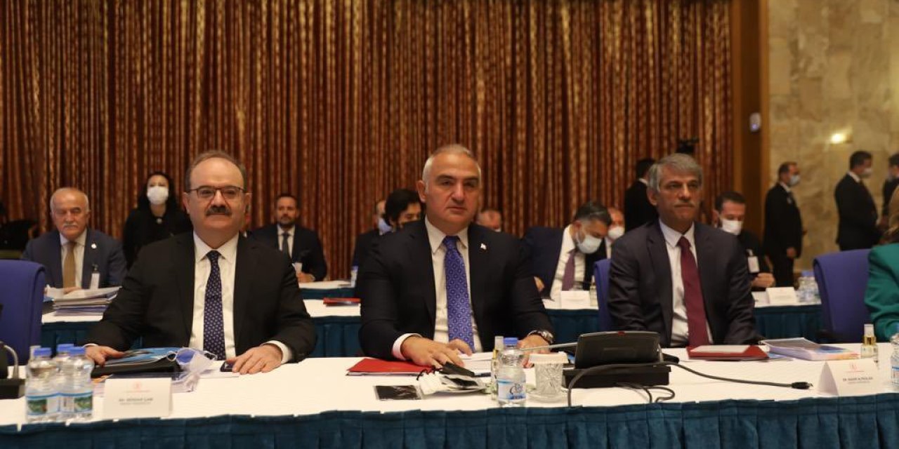BAKAN ERSOY: TÜRKİYE YÜZDE 68 DARALDI, 80-100 BANDINDA BÜYÜYECEK… AÇIK ARA DAHA İYİ BÜYÜYORUZ