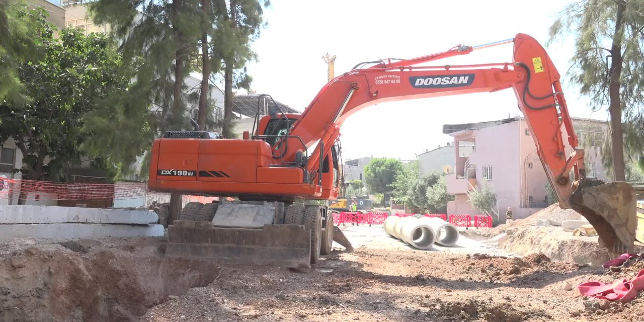 İZMİR’DE TAŞKINLARI ÖNLEYECEK PROJELER İÇİN 200 MİLYONLUK LİRALIK YATIRIM