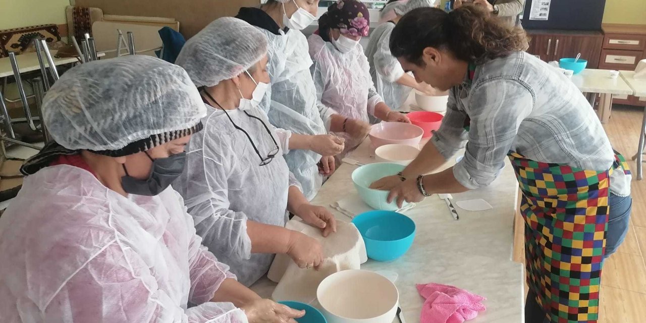 BORNOVA BELEDİYESİ'NDEN KADINLARA 2 ATÖLYE