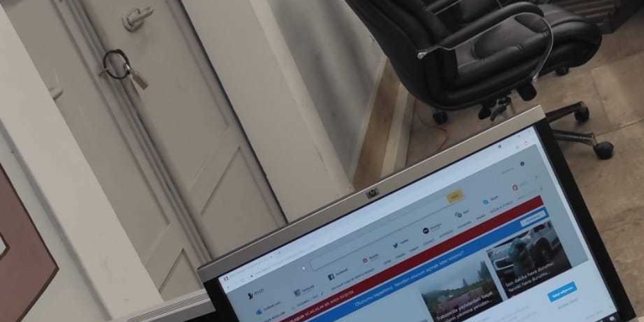 İSTANBUL ÜNİVERSİTESİ'NDE 'ÇIKTI ÜCRETİ' MUAMMASI