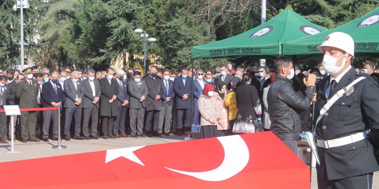 ŞEHİT POLİS YUSUF CEYLAN İÇİN TRABZON'DA TÖREN DÜZENLENDİ