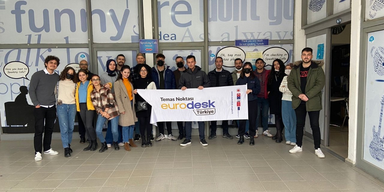İZMİT BELEDİYESİ'NDEN GENÇLERE İNGİLİZCE KONUŞMA ATÖLYESİ