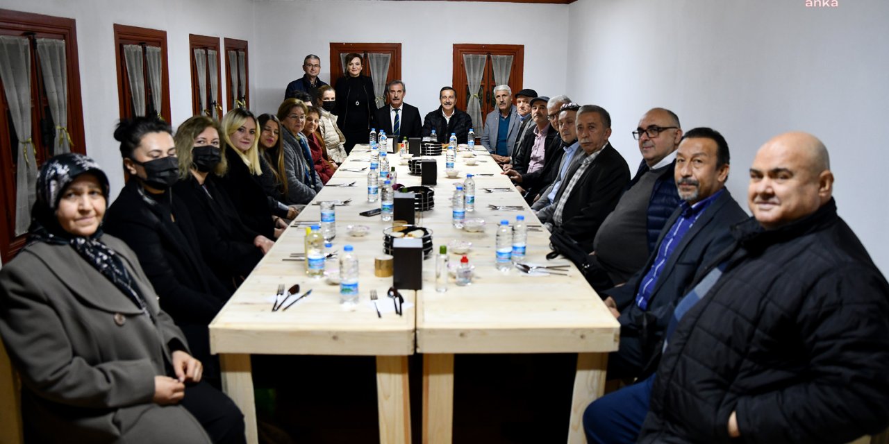 TEPEBAŞI BELEDİYE BAŞKANI MUHACİR DERNEKLERİ FEDERASYONUNU ZİYARET ETTİ
