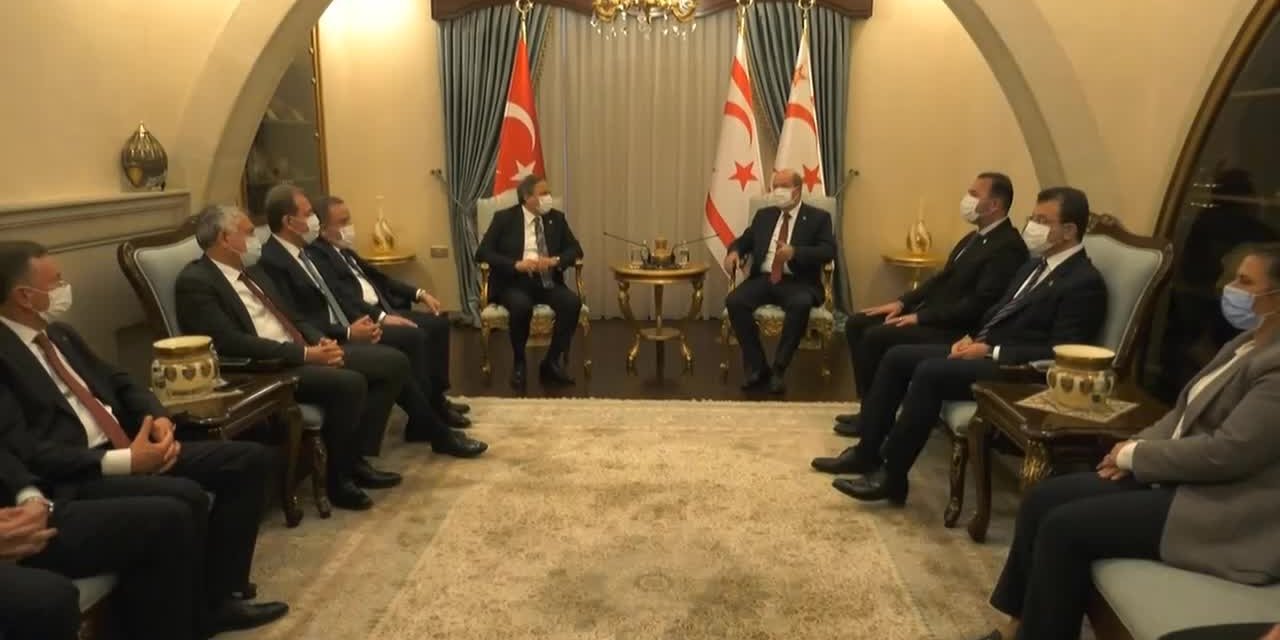 CHP'Lİ BÜYÜKŞEHİR BELEDİYE BAŞKANLARI, SEYİT TORUN İLE BİRLİKTE K.K.T.C. CUMHURBAŞKANI ERSİN TATAR'I ZİYARET ETTİ