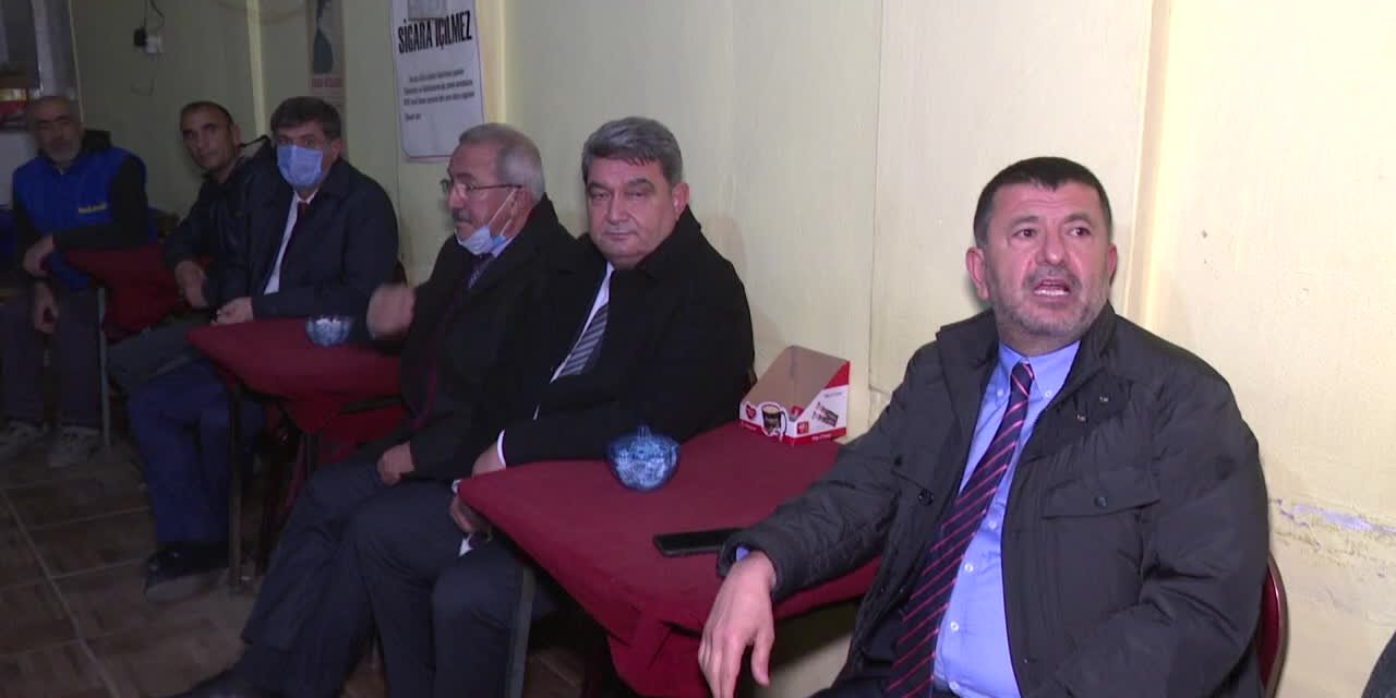 AĞRILI FIRINCI: "BAYATI GARİBANLAR GELİP ALIYOR. MİLLET AÇ"