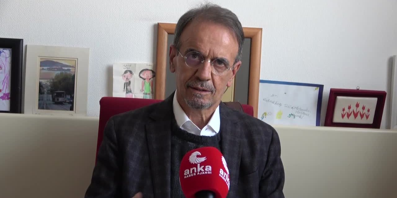 PROF. DR. CEYHAN'DAN 'MOLNUPİRAVİR' AÇIKLAMASI: "DAHA FAZ-3 ÇALIŞMASI BİTİRİLMEDİ. İLACIN HENÜZ KESİN ETKİLİ OLDUĞUNU BİLMİYORUZ"