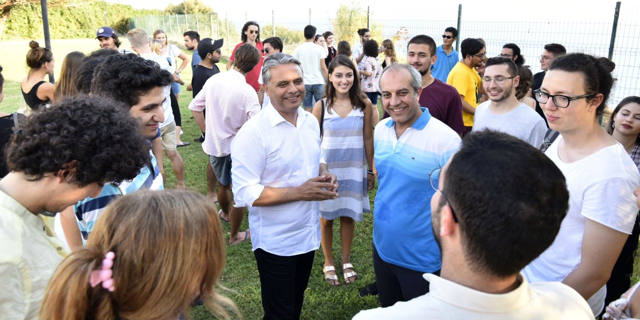 MURATPAŞA BELEDİYESİ'NDEN ÖĞRENCİLERE DESTEK