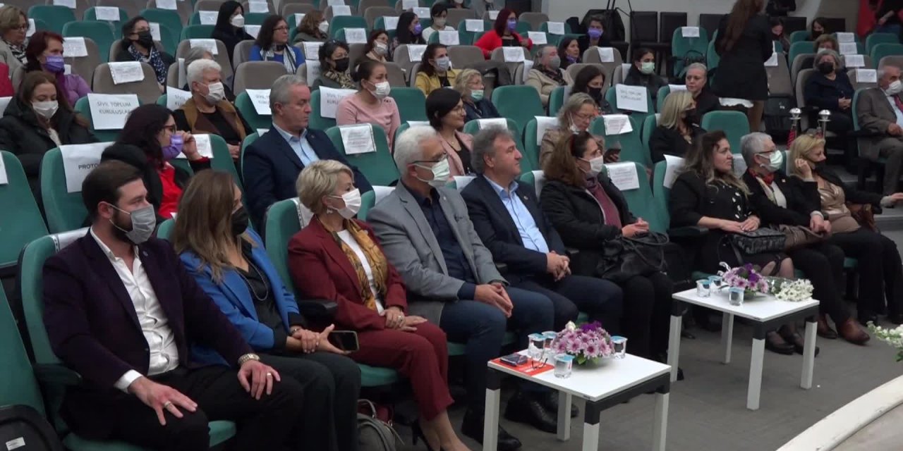 BORNOVA’DAN KADINA YÖNELİK ŞİDDETE KARŞI BİLDİRİ