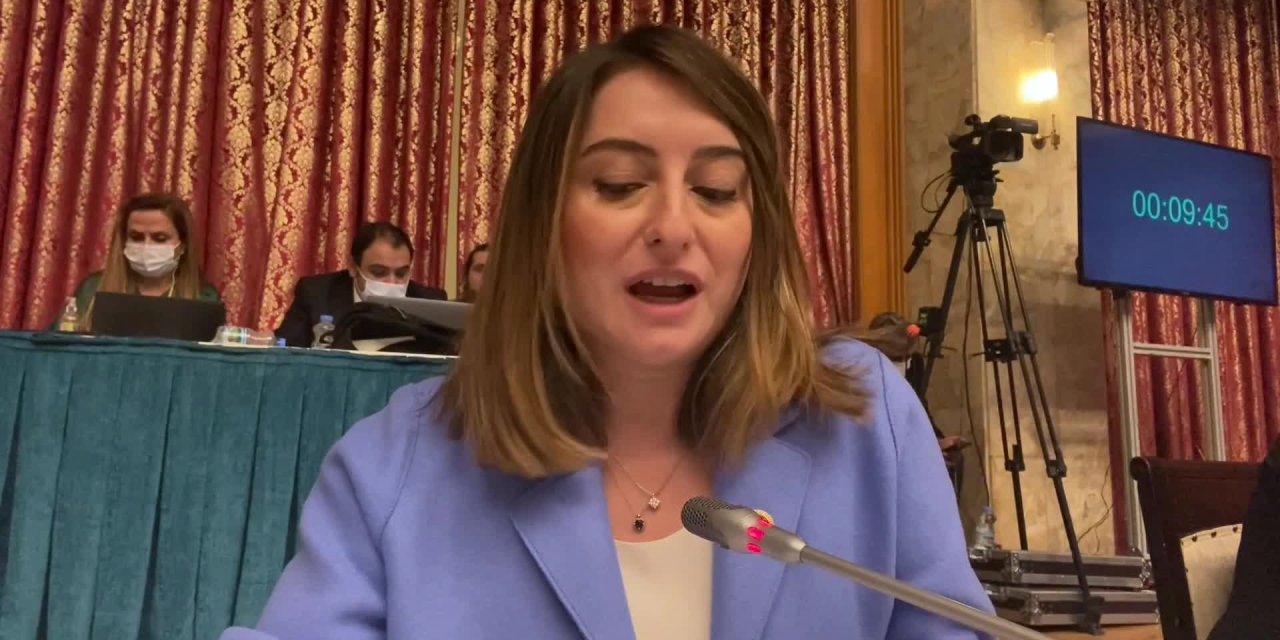 BANKOĞLU'NDAN KASAPOĞLU'NA "ÖĞRENİM KREDİSİ" ÇAĞRISI: "HANİ KARŞIYDINIZ SİZ FAİZE, O ZAMAN KREDİLERİN FAİZİNİ SİLSENİZE"