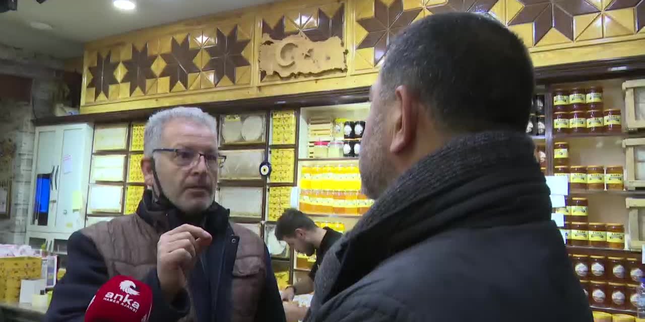 KARSLI EMEKLİ POLİS: "2009'DAN BERİ PAZARLARDA SEBZECİLİK YAPIYORUM"