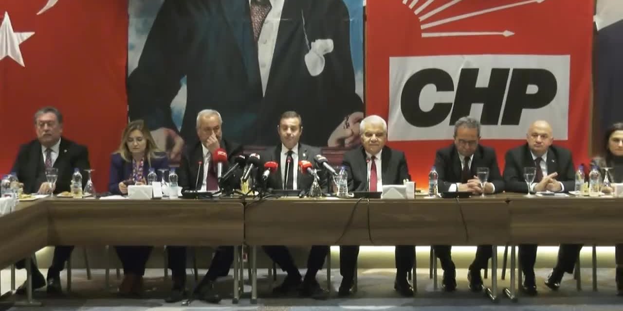 AKIN: "TÜRKİYE'Yİ TEFECİLERİN ELİNDEN KURTARACAĞIZ"