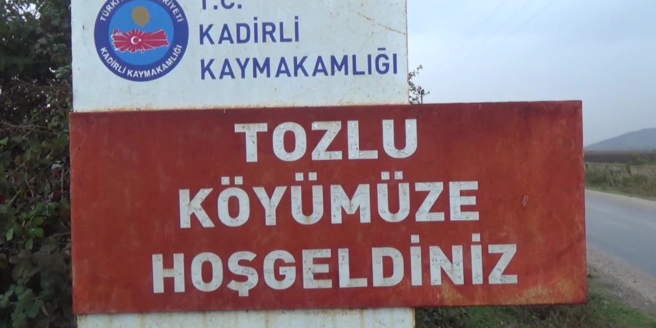 ATIKLAR YÜZÜNDEN SAVRUN ÇAYI SİYAH AKIYOR, BALIKLAR YAŞAM MÜCADELESİ VERİYOR