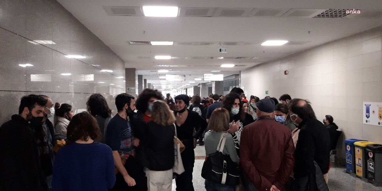 BOĞAZİÇİ PROTESTOLARINDA GÖZALTINA ALINANLARDAN 22'Sİ HAKKINDAKİ ADLİ KONTROL HÜKÜMLERİ KALDIRILDI