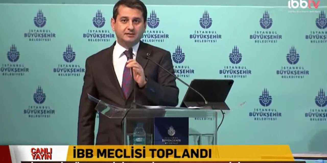 İBRAHİM ÖZKAN: “DAMAT BAKAN BERAT BEYEFENDİ'NİN HAKKINI YEMİŞİZ. KENDİSİNDEN ÖZÜR DİLİYORUM"