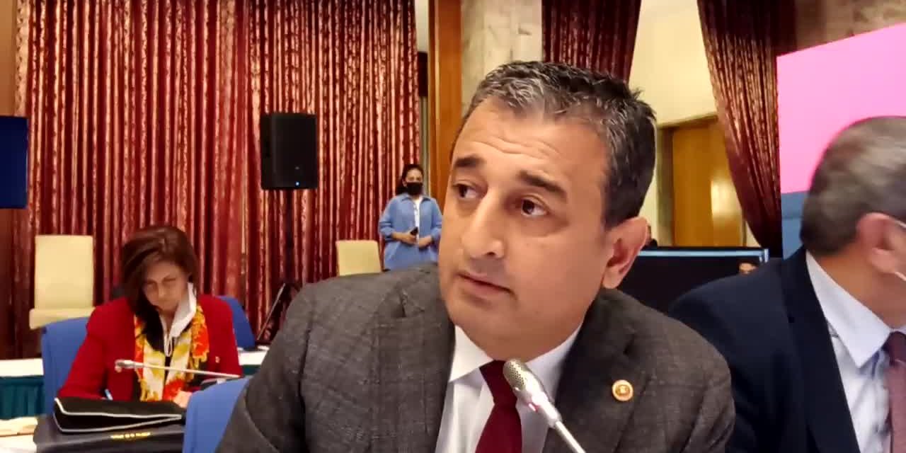CHP’Lİ BULUT: “VATAN HAİNİ ASPİRİN, HAYSİYET FUKARASI ANTİBİYOTİK, MİLLÎ BİRLİĞİMİZE KASTEDEN PASTİL”