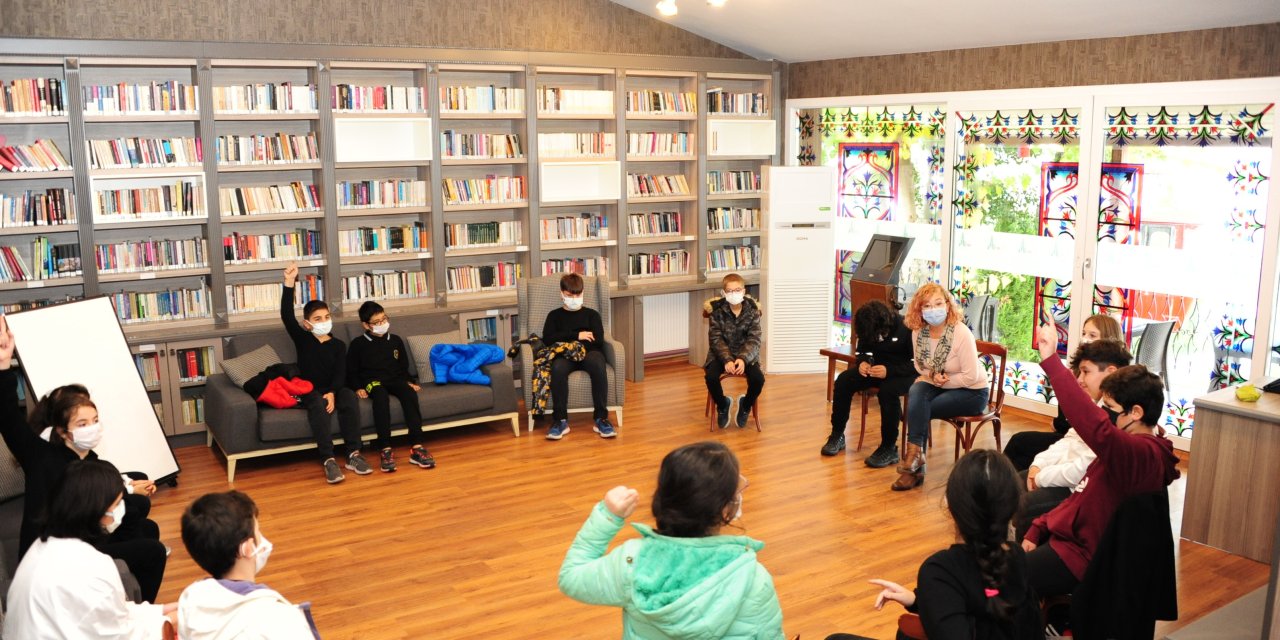 BALÇOVA'DA FELSEFE ATÖLYESİ EĞİTİMLERE BAŞLADI