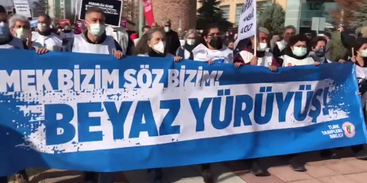 HEKİMLERİN "BEYAZ YÜRÜYÜŞÜ" ESKİŞEHİR'DE