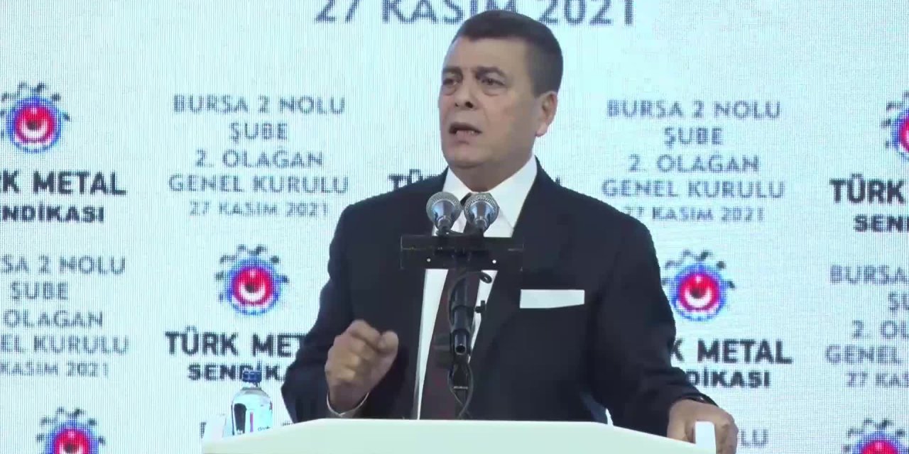 TÜRK METAL BAŞKANI KAVLAK: “İNSANLAR EVİNE EKMEK GÖTÜREMEYECEKSE ASGARİ ÜCRETE YÜZDE 30 ZAM GELSE NE OLUR, GELMESE NE OLUR”