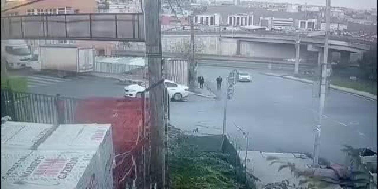 POLİSİN DUR İHTARINA UYMAYAN 2 ŞÜPHELİ, UZUN KOVALAMACANIN ARDINDAN YAKALANDI