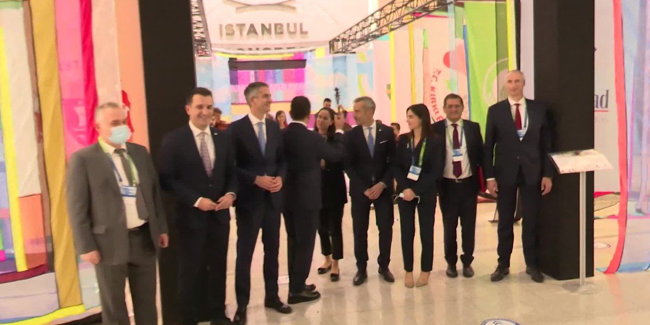 İSTON, İSTANBUL VE ATİNA MEYDANLARINDA KULLANILMAK ÜZERE ÖZEL BANK ÜRETTİ