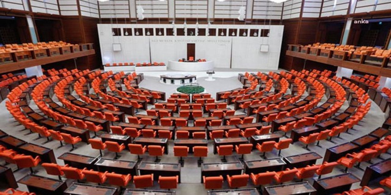 CHP: “DÖVİZ SPEKÜLASYONLARINI DA 128 MİLYAR DOLARI DA TBMM ARAŞTIRSIN”
