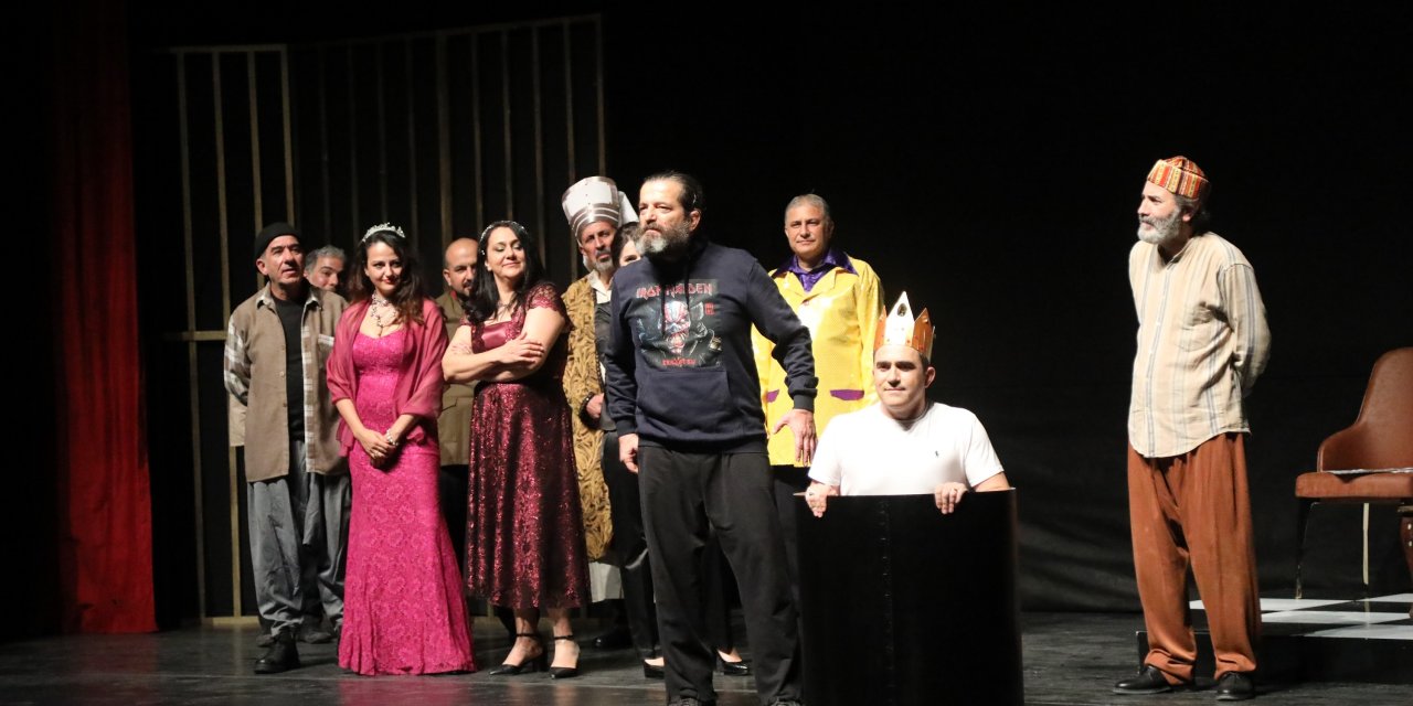 MEZİTLİ'DE USTAYA SAYGI GECESİ