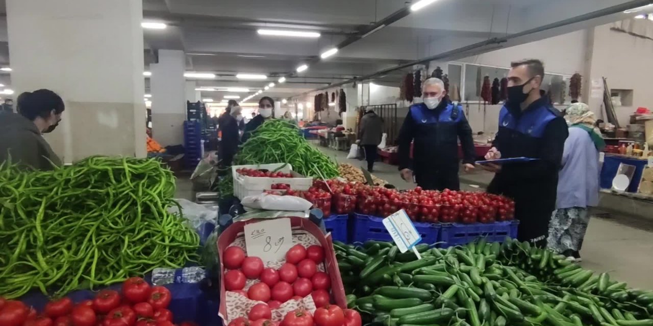 KUŞADASI BELEDİYESİ PAZAR YERLERİNDE DENETİMİ ARTIRDI
