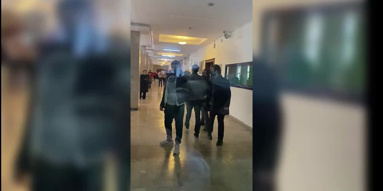 ANKARA ÜNİVERSİTESİ’NDE "FORUM GERGİNLİĞİ" SÜRÜYOR: ÖĞRENCİLERE BIÇAKLI TEHDİT
