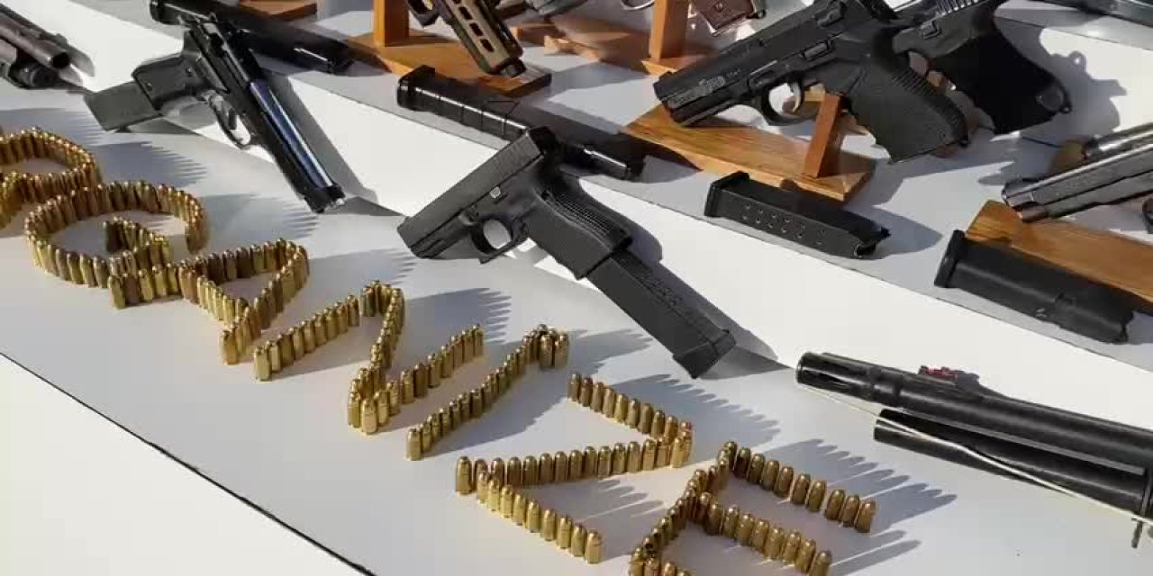 ORGANİZE SUÇ ÖRGÜTÜNE YÖNELİK OPERASYONDA GÖZALTINA ALINAN 20 ŞÜPHELİ ADLİYEYE SEVK EDİLDİ