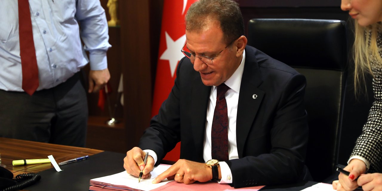 MERSİN BÜYÜKŞEHİR’İN ARAÇ FİLOSU CNG’Lİ OTOBÜSLER İLE GENİŞLİYOR