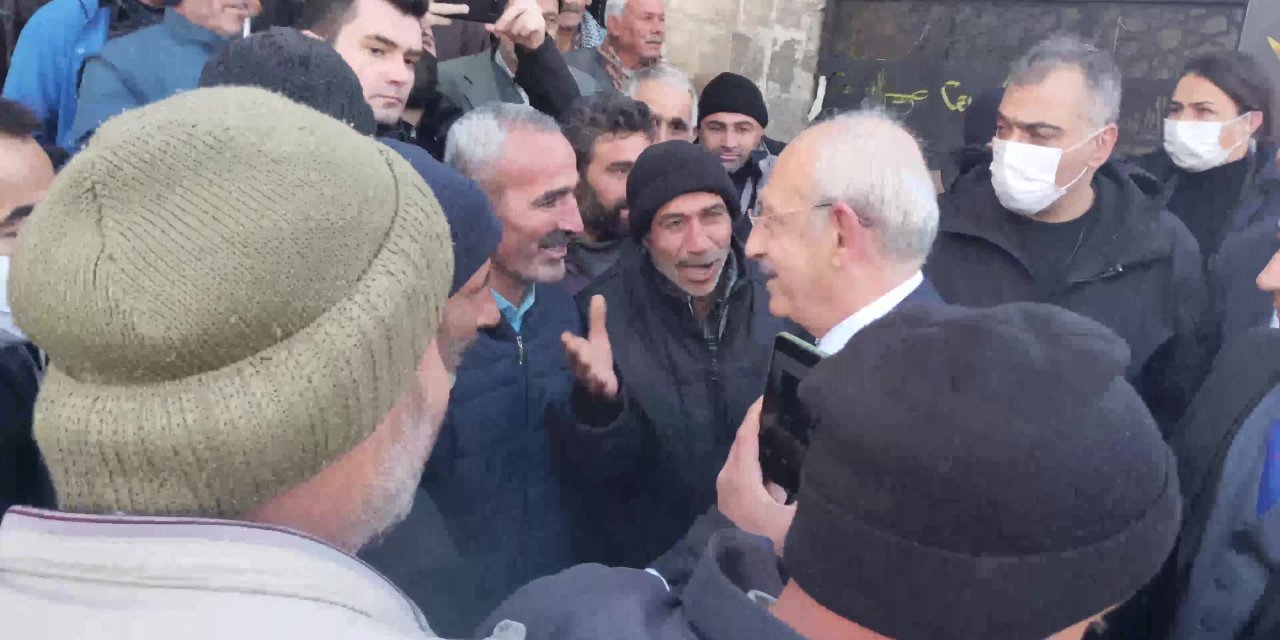 KILIÇDAROĞLU ŞANLIURFA’DA SABAHÇI KAHVESİNİ ZİYARET ETTİ: "SİZE SÖZÜM VAR, BÜTÜN SORUNLARI ÇÖZECEĞİM"