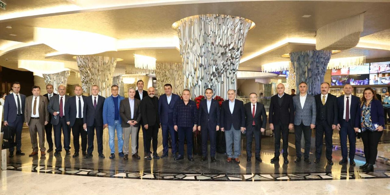 MUHİTTİN BÖCEK LARA-KUNDU TURİZM YOLU PROJESİNİ ANLATTI
