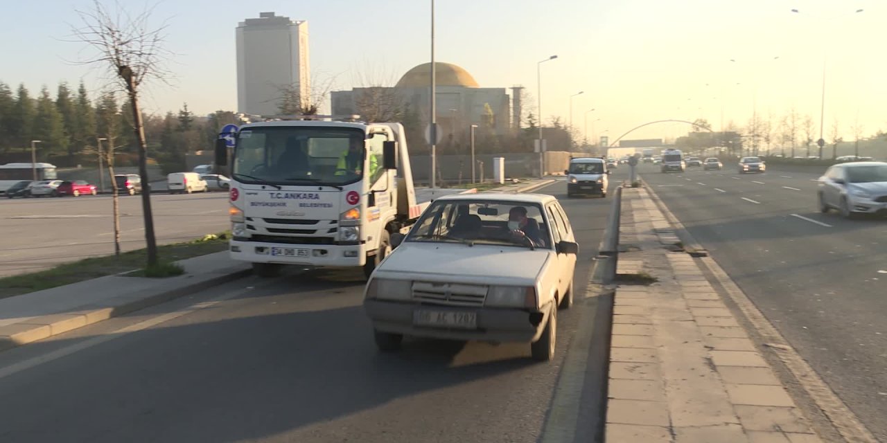 ANKARA BÜYÜKŞEHİR BELEDİYESİ'NİN ÜCRETSİZ ÇEKİCİ HİZMETİ DEVAM EDİYOR