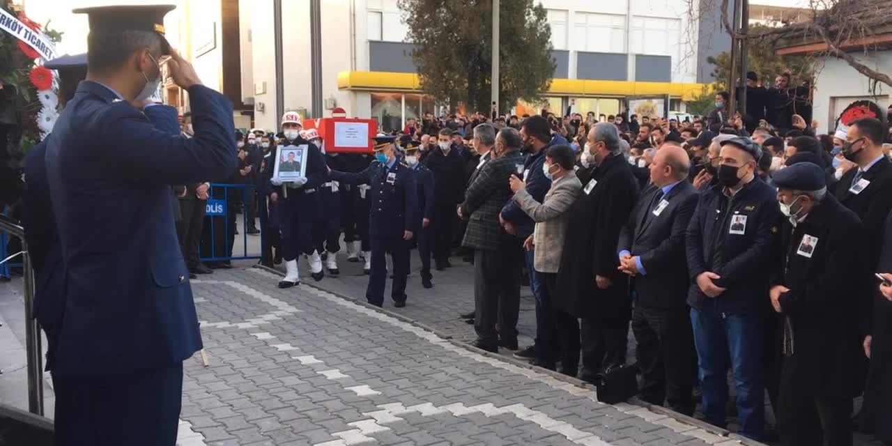 ŞEHİT UZMAN ÇAVUŞ DOĞANAY ÇELİK SON YOLCULUĞUNA UĞURLANDI