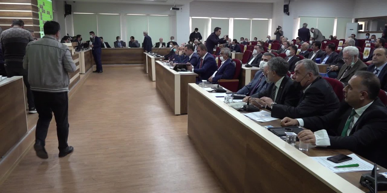 HATAY BÜYÜKŞEHİR BELEDİYESİ MECLİSİ TOPLANDI
