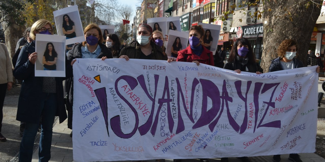 KOCAELİLİ KADINLARDAN "GARİBE GEZER" PROTESTOSU