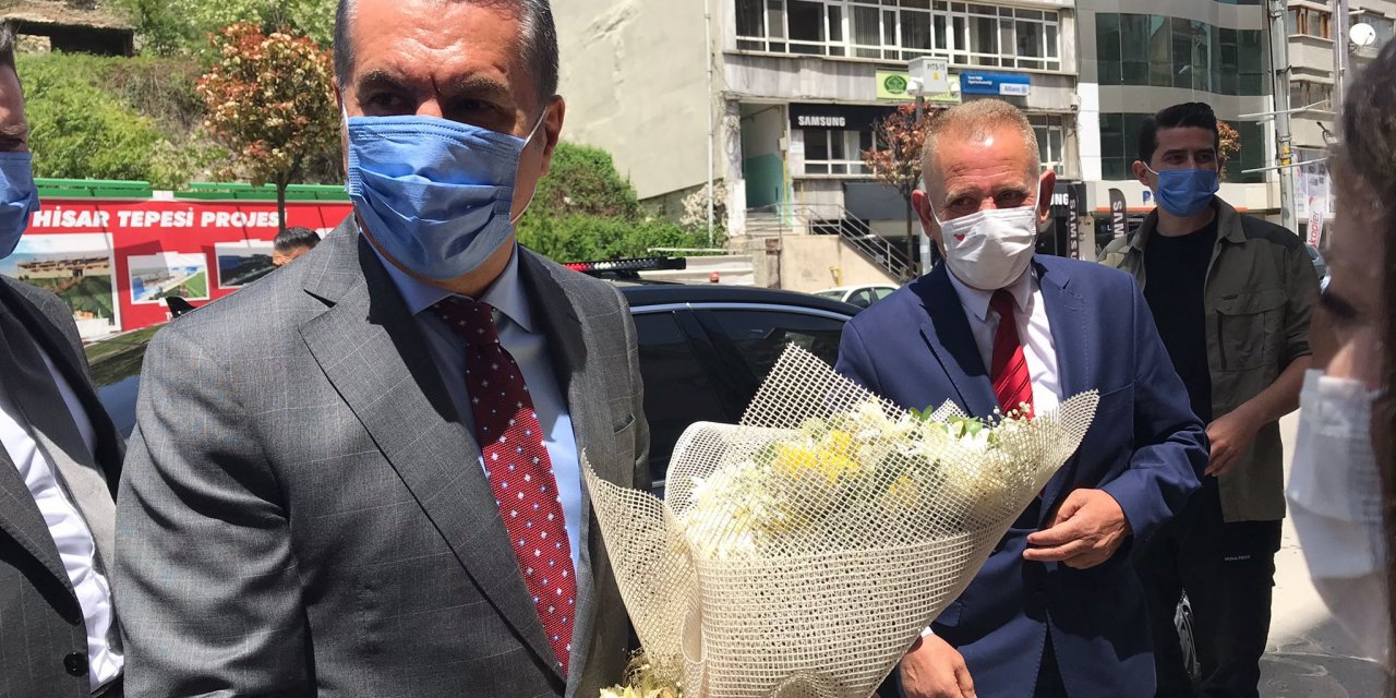 SARIGÜL BOLU’DA KONUŞTU: DEĞİŞİMİ GETİRECEK BİR ADAY ÇIKARTACAĞIZ