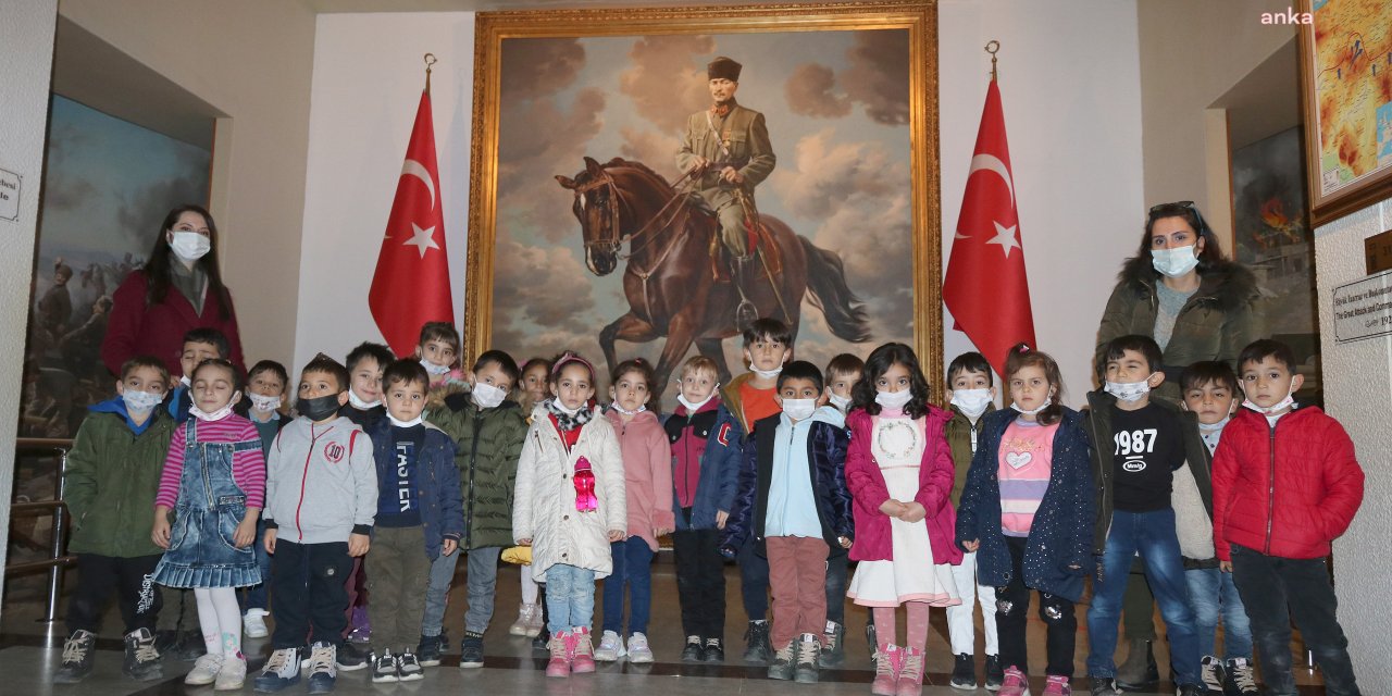 ÇANKAYA BELEDİYESİ ÇOCUKLARI ANITKABİR'E GÖTÜRDÜ