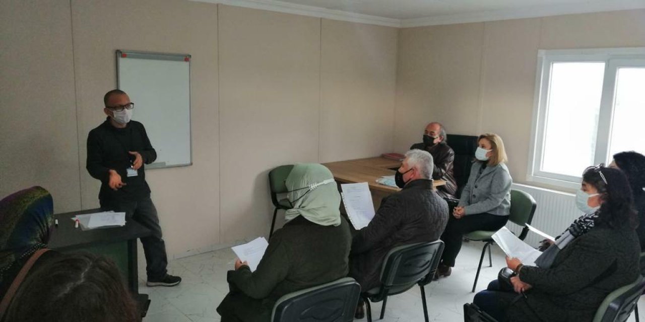KOMPOST ÜRETİCİSİ KADINLAR SOLUCAN GÜBRESİ ÜRETİM TESİSİ'Nİ ZİYARET ETTİ