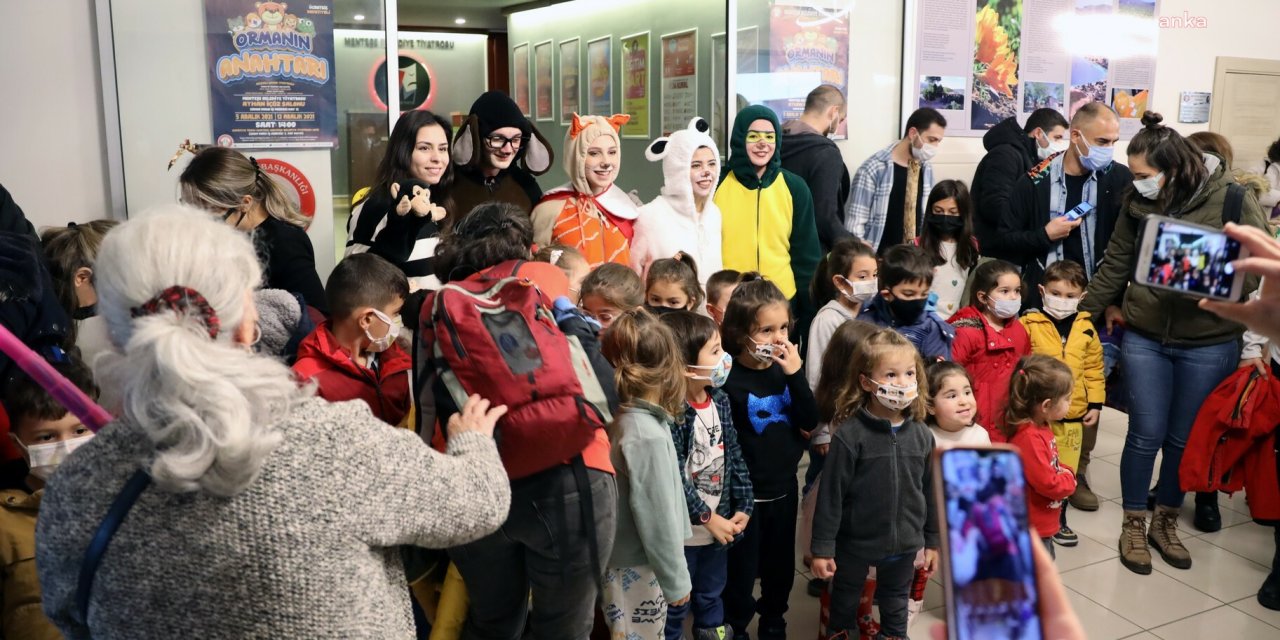 "ORMANIN ANAHTARI" MÜZİKALİ MENTEŞE'DE ÇOCUKLARLA BULUŞTU