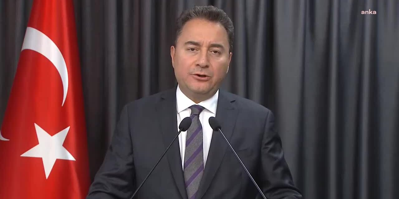 BABACAN: “ORTADA BÜYÜK BİR HEZİMET VAR. İNADINIZI BIRAKIN, YANLIŞLARDA ISRAR ETMEYİN”