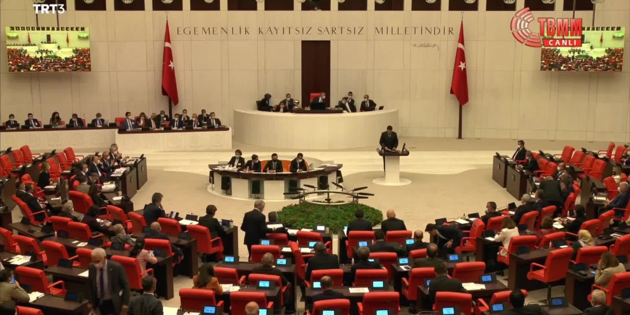 DP GENEL BAŞKANI UYSAL: "SURİYE'DE HATALARLA İKİ BÜYÜK TARİHİ VE STRATEJİK KIRILMAYA VESİLE OLDUK"