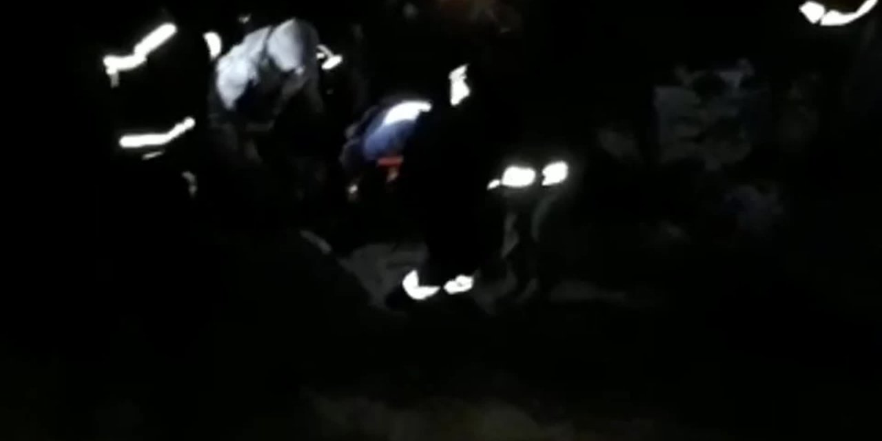 IĞDIR’DA MÜLTECİLERİ TAŞIYAN MİNİBÜS DEVRİLDİ: 4 YARALI