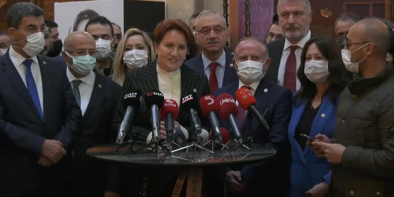 AKŞENER'DEN 'OHAL' UYARISI: "TÜRKİYE'NİN İFLAS ETMESİNE SEBEP OLABİLİR. SAKIN HA ÖYLE BİR EL UZATMA OLMASIN"